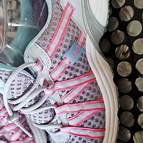 NWOT RYKA SNEAKERS - Picture 2 of 8